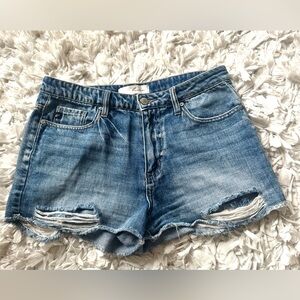 KanCan Estilo distressed raw hem denim jean shorts